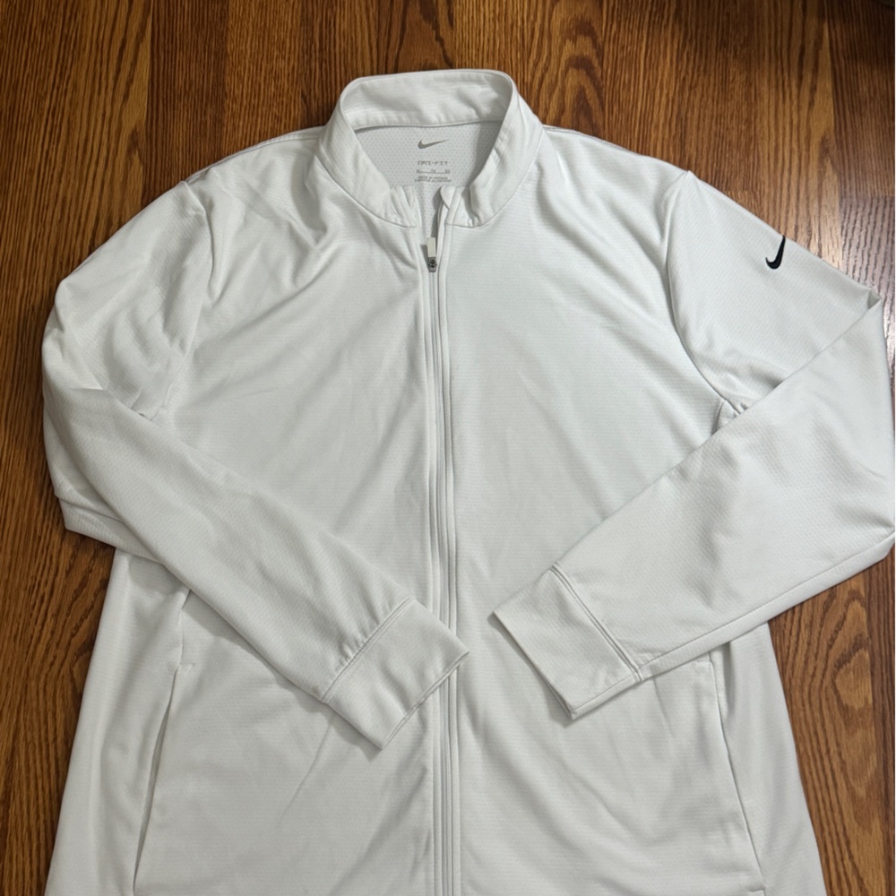 Nike women’s White Jacket -GOLF